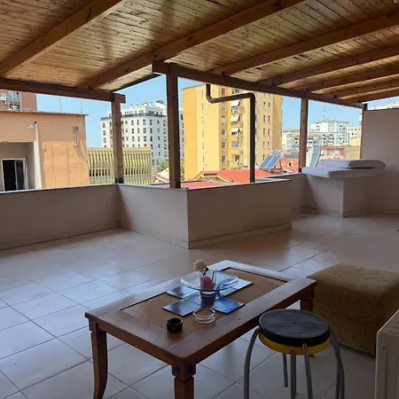 Rooftop Oasis Appartement Tirana